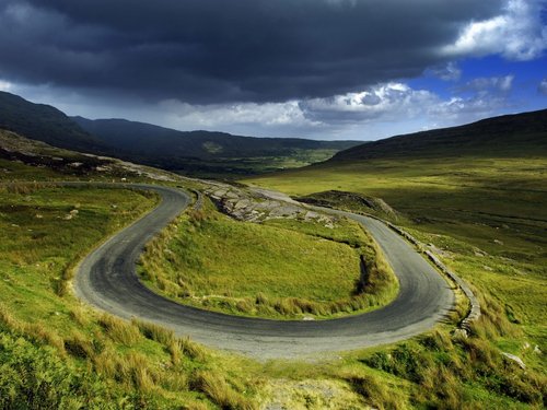 the_street_of_the_ring_of_beara_crosses_the_healy_pass_county_cork_ireland-1024x768.jpg
